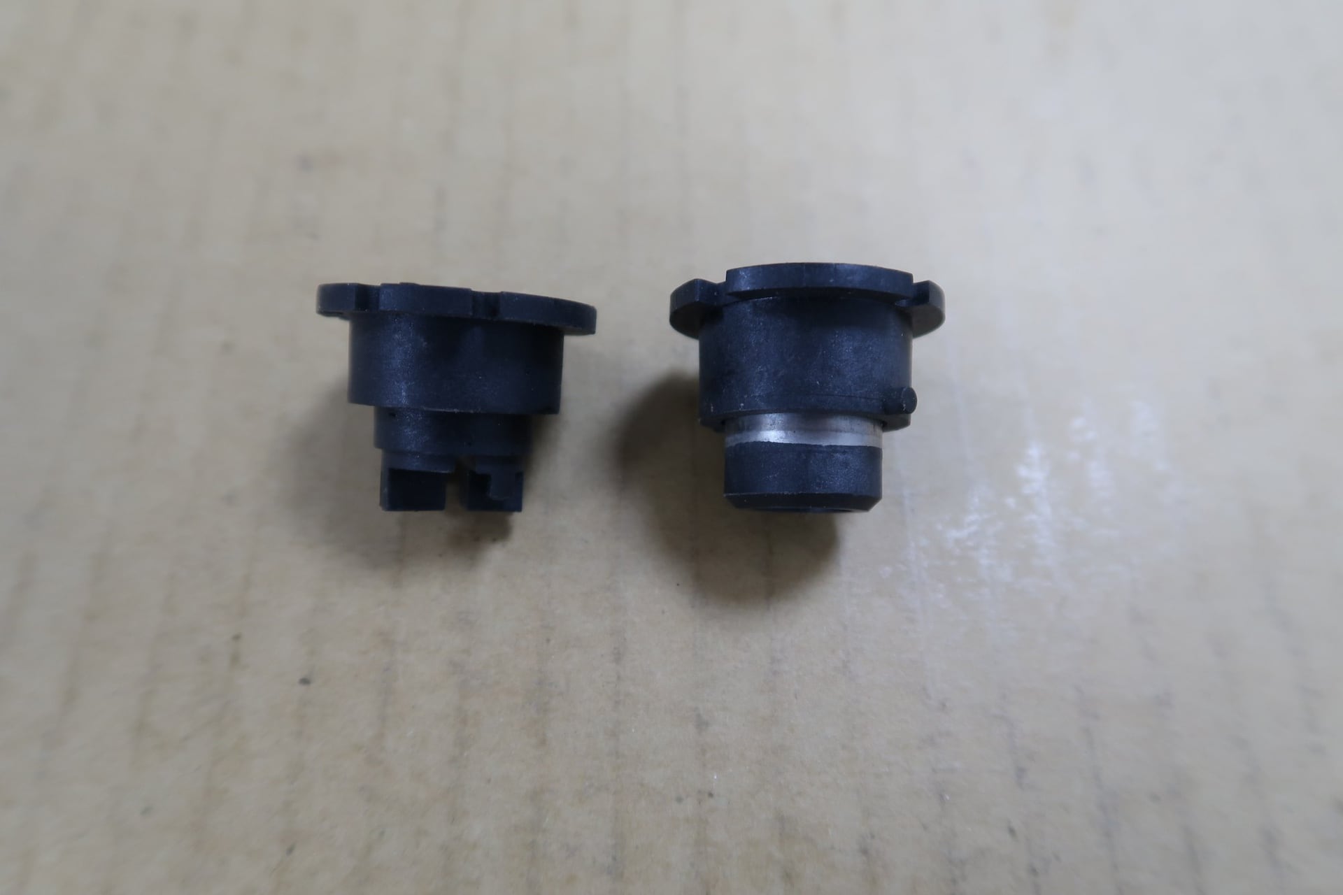 汽車用車燈埋入式射出